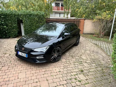 Seat Leon 2.0 TSI Cupra 300 4DRIVE 2. kép
