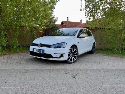 Volkswagen Golf GTE Plugin hybrid DSG 1. kép